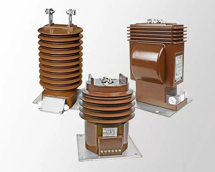 Current Transformers (CT)
